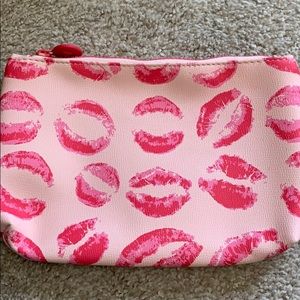 Cosmetic bag